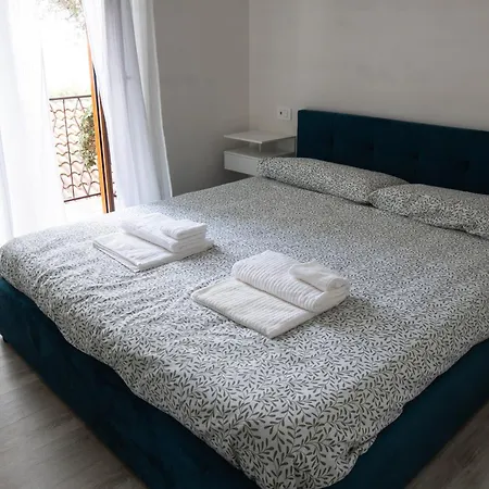 Residenza Madea - Vista Mare, Piscina, Privata E Parcheggio *