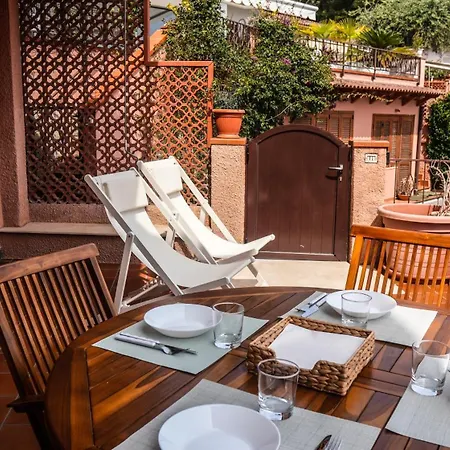 Residenza Madea - Vista Mare, Piscina, Privata E Parcheggio *