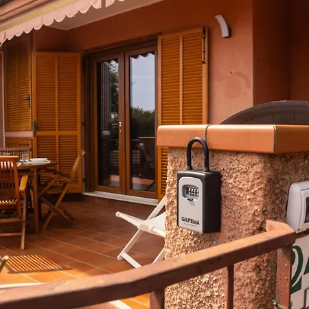 Residenza Madea - Vista Mare, Piscina, Privata E Parcheggio Appartement Marina dʼAndora